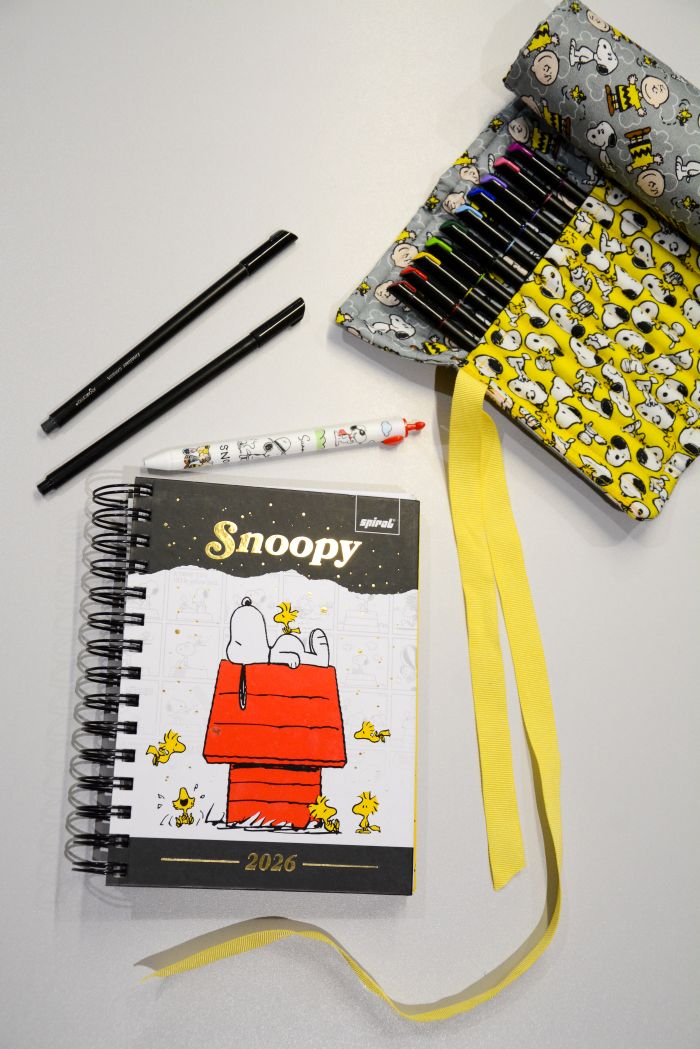Estojo Enrolado Snoopy e Charlie